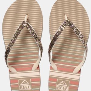 Reef Girls' Stargazer Prints Flip Flops, Size 11/12